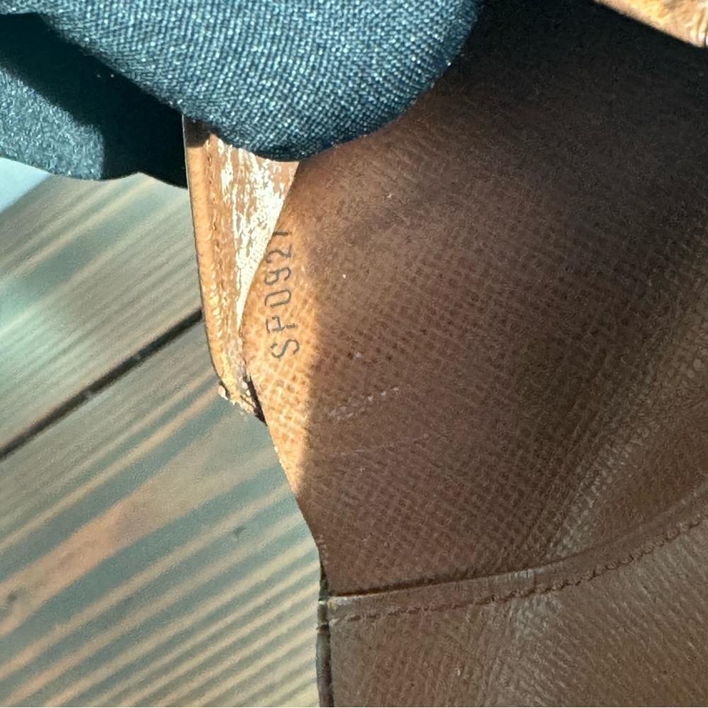 Louis Vuitton Elise Canvas Tri Fold Wallet - Picture 10 of 14